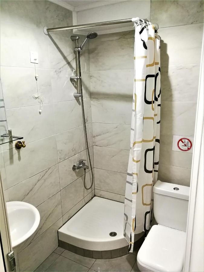 Aparthotel Artistic Rent & *